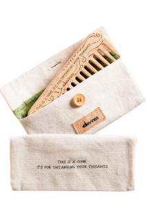 drewniany grzebień i etui My More Inside